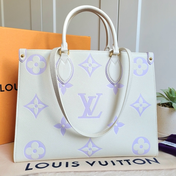 Louis Vuitton Handbags - 💕STUNNING Louis Vuitton OntheGO Mm EMPREINTE Bubble Tea Latte Lavender FLOWER